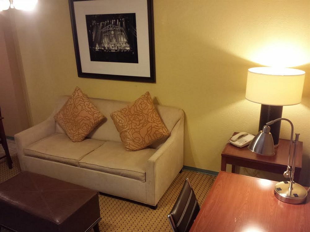 Отель Oyo Townhouse Houston George Bush Intercontinental Экстерьер фото