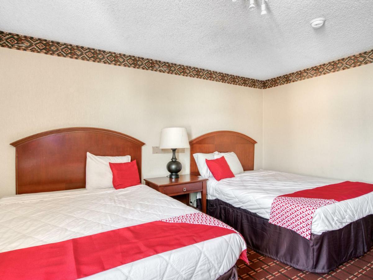 Отель Oyo Townhouse Houston George Bush Intercontinental Экстерьер фото