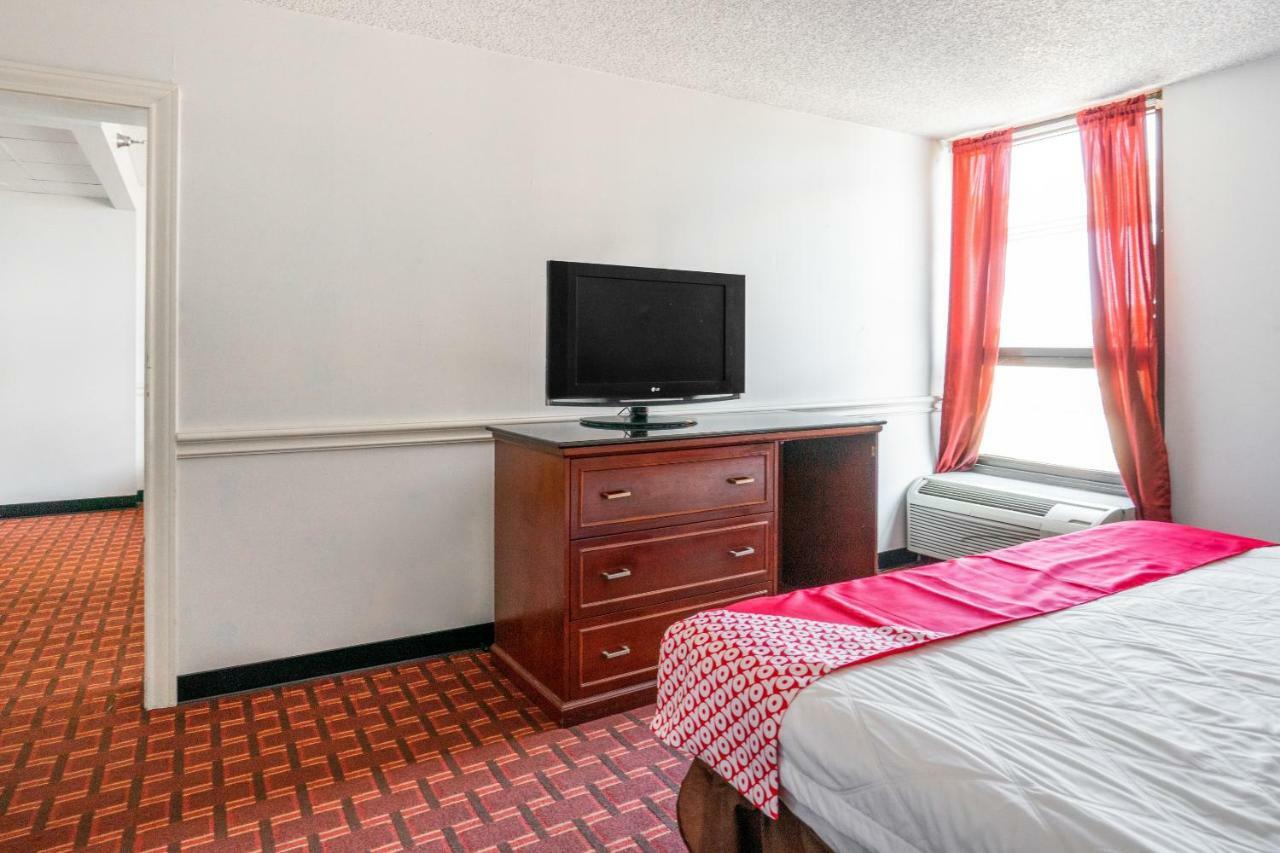 Отель Oyo Townhouse Houston George Bush Intercontinental Экстерьер фото