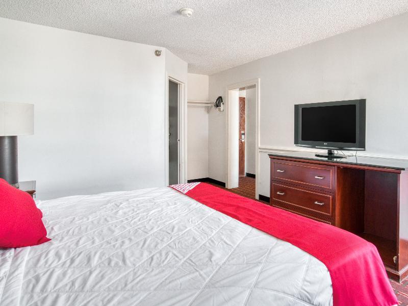 Отель Oyo Townhouse Houston George Bush Intercontinental Экстерьер фото